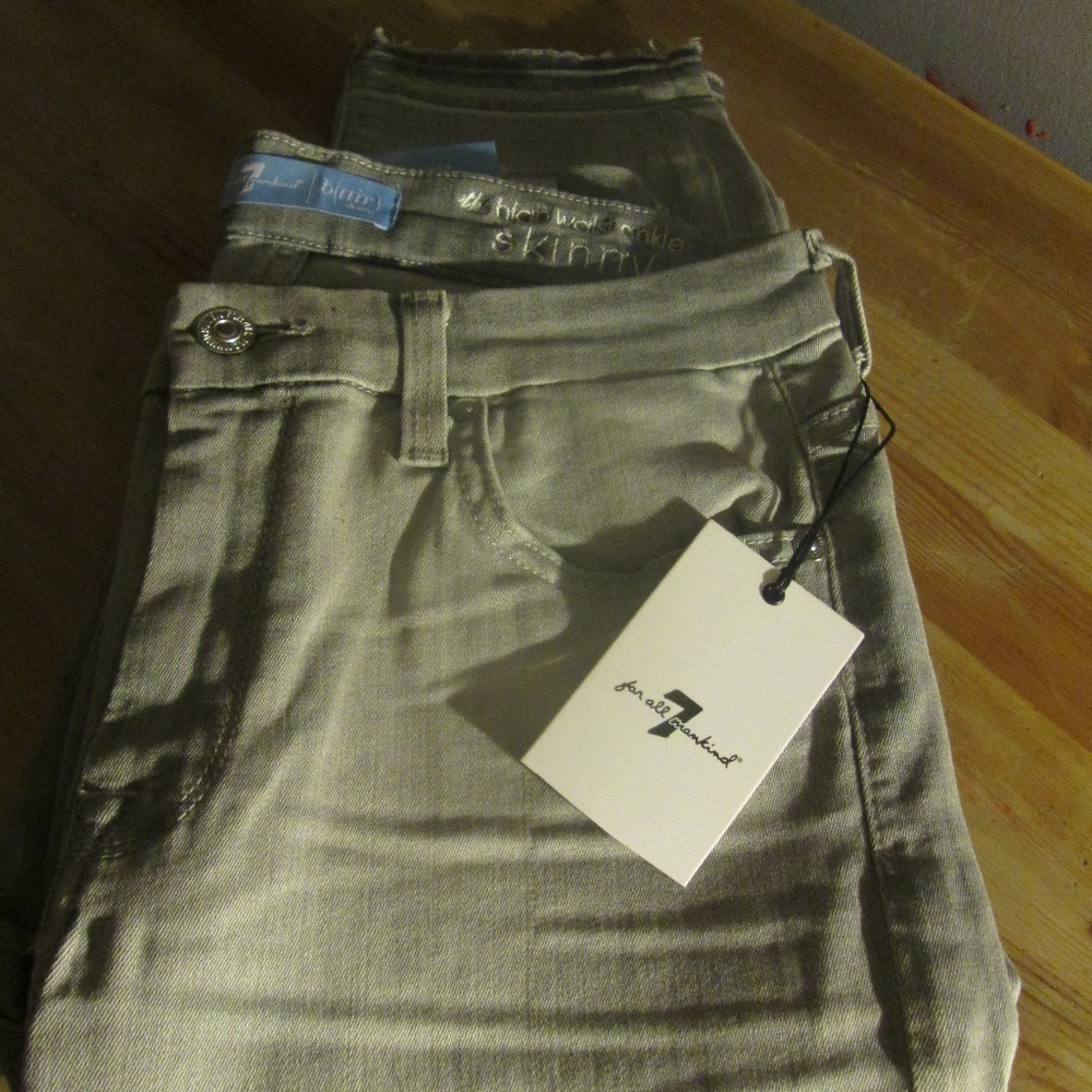 BEAUTIFUL, SUPER COMFY JEANS..